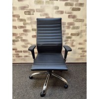 Кресло Metta комплект 10/2D CH черный с экспозиции